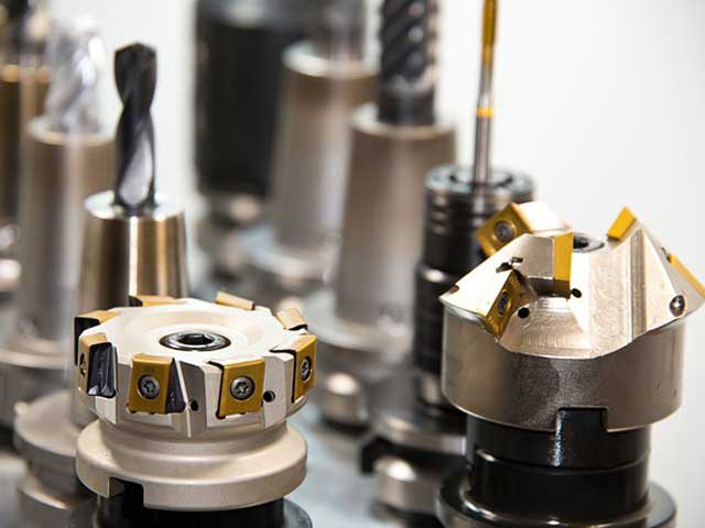 水泥、矿山、资源再生耐磨材料耐磨备件提供商